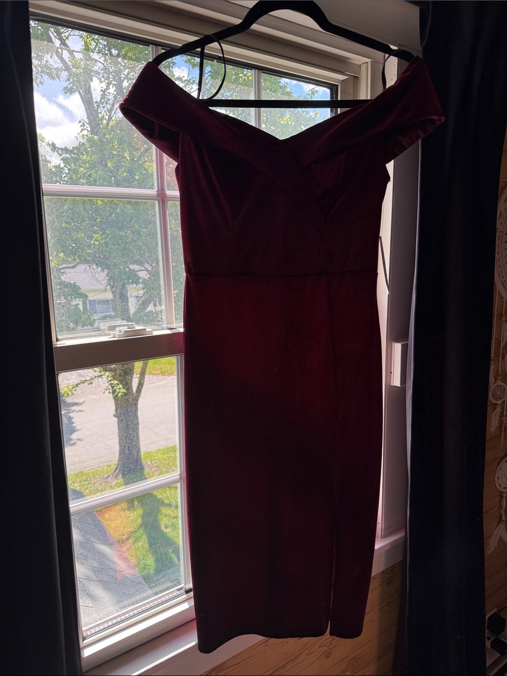 One-Shoulder Burgundy Cocktail Dress